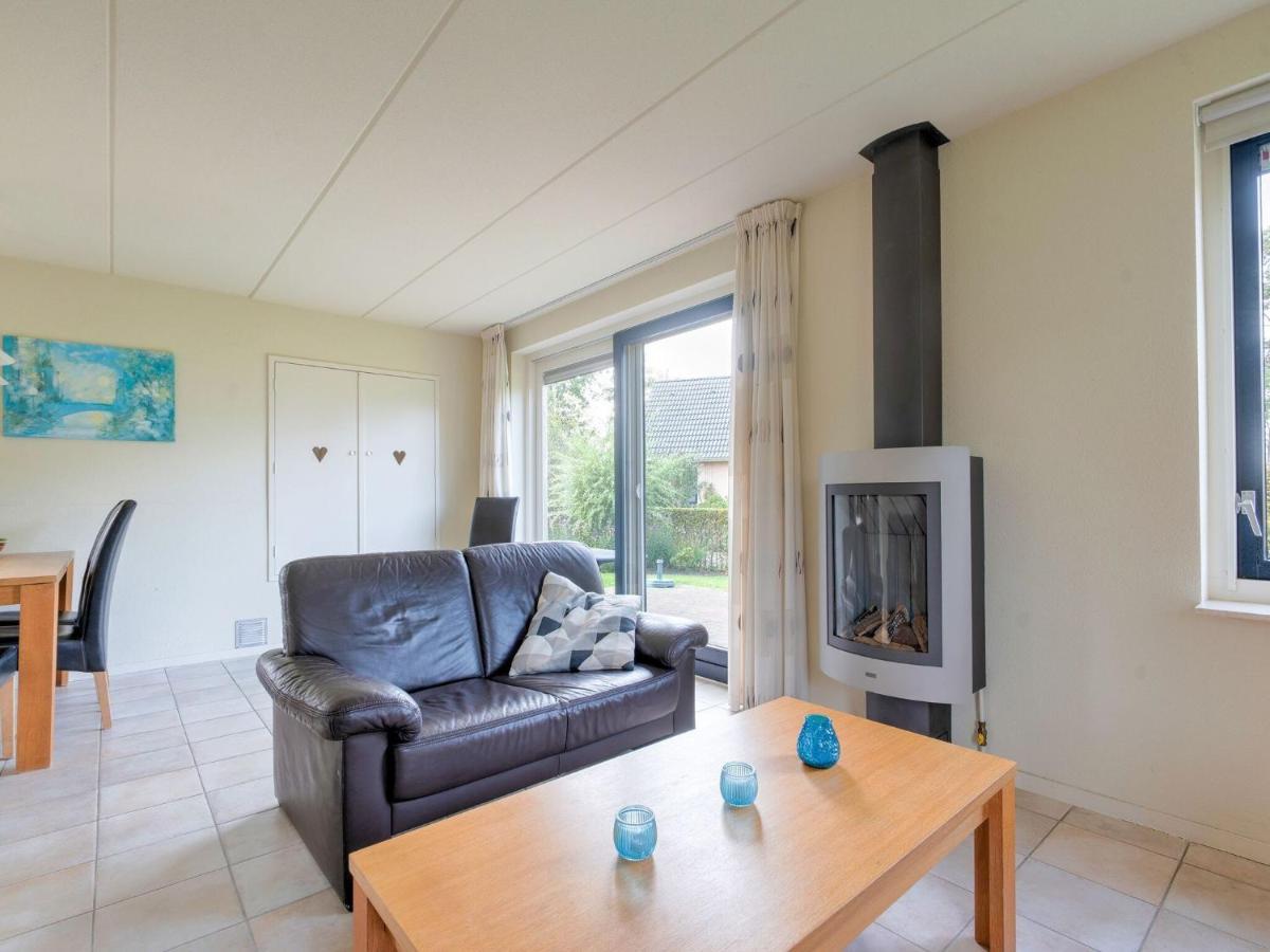 Serene Holiday Home In Gaasterl N Sleat Sondel Exterior foto