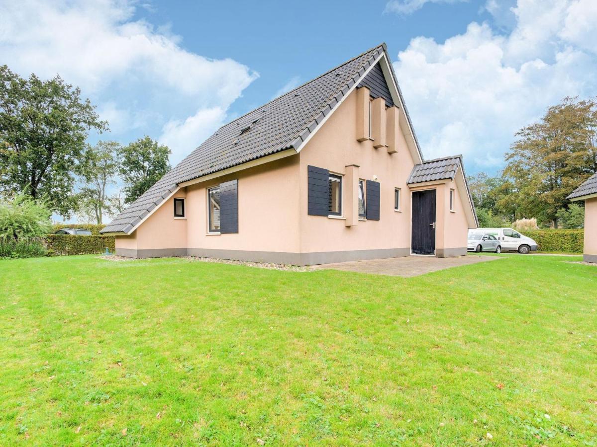 Serene Holiday Home In Gaasterl N Sleat Sondel Exterior foto