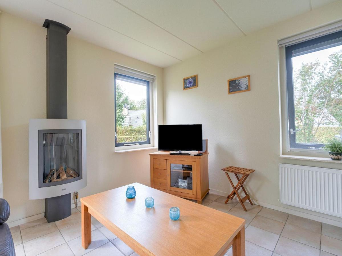 Serene Holiday Home In Gaasterl N Sleat Sondel Exterior foto