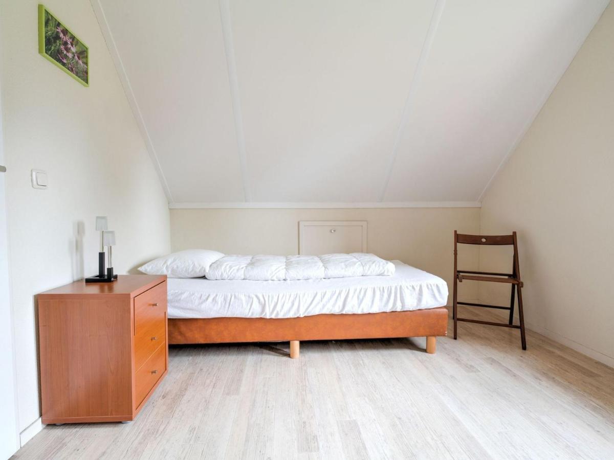 Serene Holiday Home In Gaasterl N Sleat Sondel Exterior foto