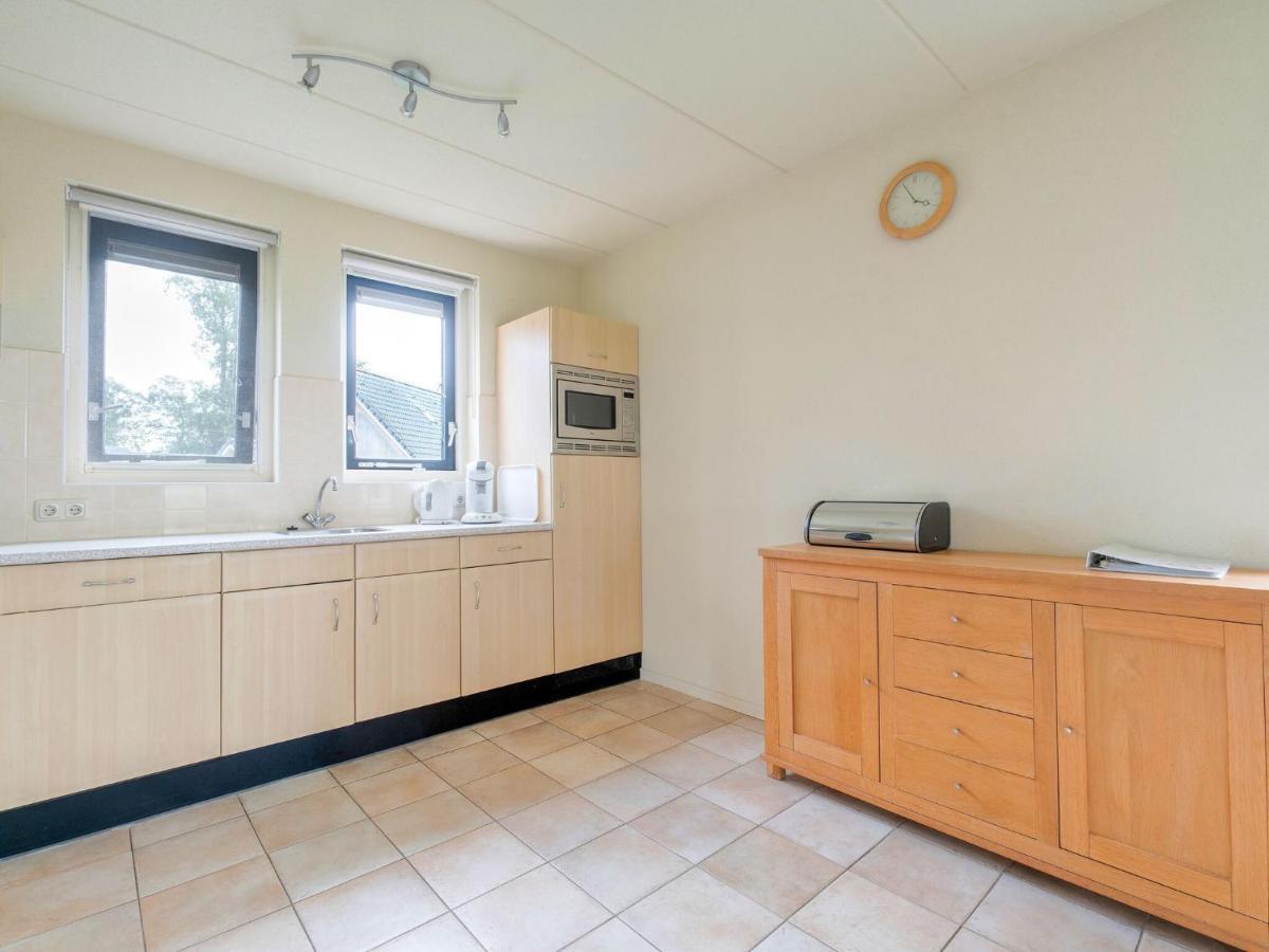 Serene Holiday Home In Gaasterl N Sleat Sondel Exterior foto
