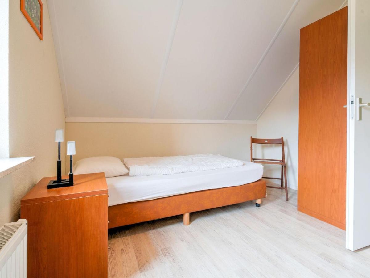 Serene Holiday Home In Gaasterl N Sleat Sondel Exterior foto