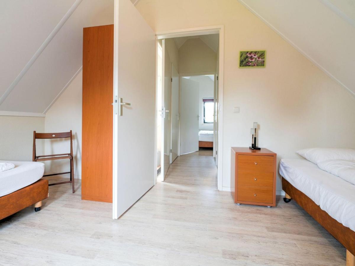 Serene Holiday Home In Gaasterl N Sleat Sondel Exterior foto