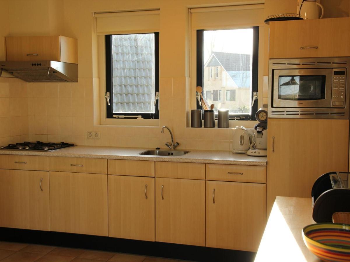 Serene Holiday Home In Gaasterl N Sleat Sondel Exterior foto